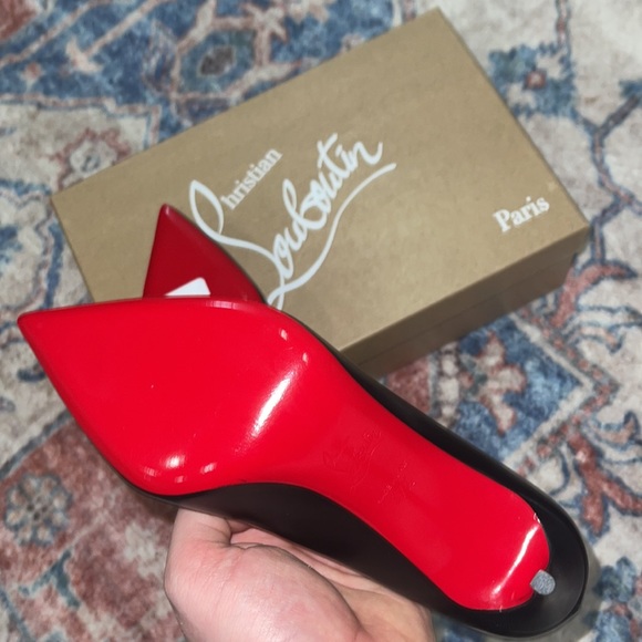 SOLD❗️NEW $795 LOUBOUTIN HEELS❗️ - Picture 9 of 10